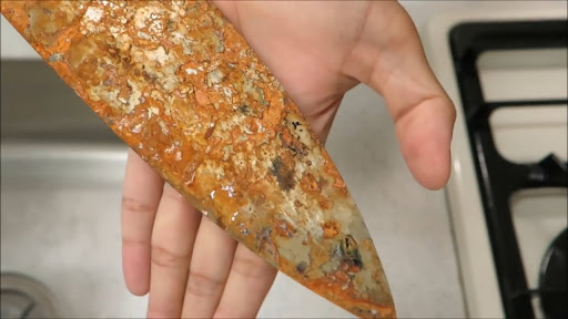 Mẹo l&agrave;m sạch dao chống gỉ s&eacute;t